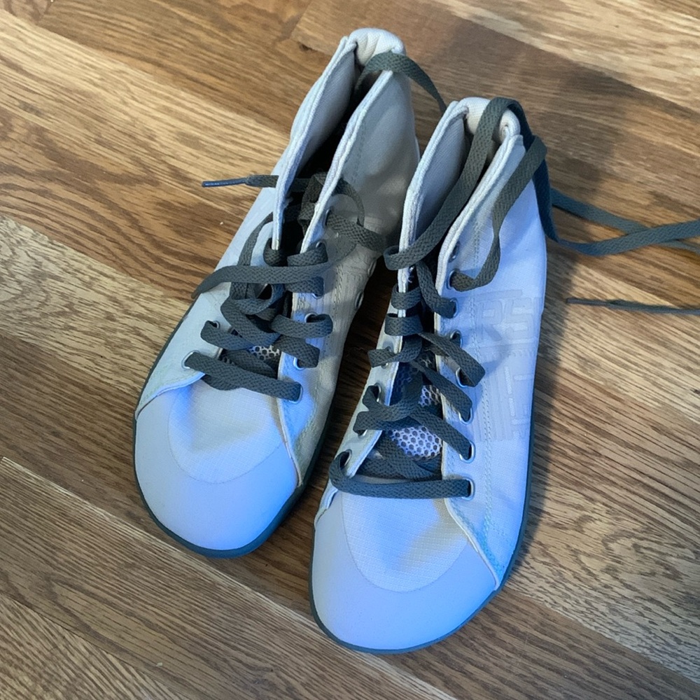 Reebok Crossfit shoes - wide toe box for power lifting women’s 7.5